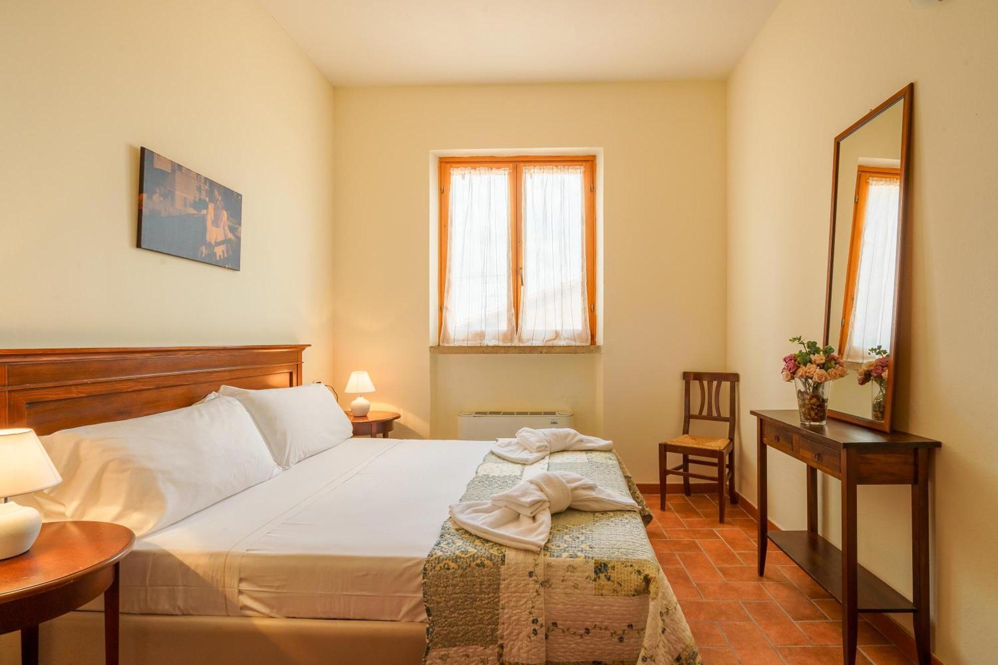 Residence With Swimming Pool Immersed In The Typical Tuscan Countryside Just 5 Minutes From Massa Marittima Podere Pian Mucini Exterior photo